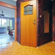 M3 na SZWEDEROWIE z widokiem na panoramę miasta