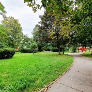 M3 na SZWEDEROWIE z widokiem na panoramę miasta