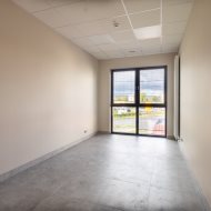 Lokal do wynajęcia  17 m²  po remoncie