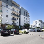 Powstańców Warszawy, 2 pokoje, miejsce postojowe