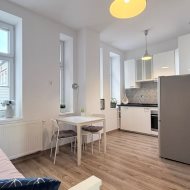 Gotowa Inwestycja pod Wynajem lub Biuro.Parter