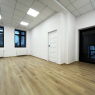 Wynajmę lokal biurowo-usługowy 30m2 Chodkiewicza51