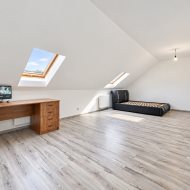 Dom dla dwóch rodzin | 240 m² | 8 pokoi | Łochowo