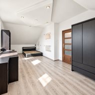 Dom dla dwóch rodzin | 240 m² | 8 pokoi | Łochowo