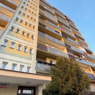 Mieszkanie 2 pokoje | loggia, widok i 10. piętro |